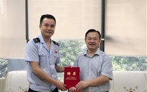 尊龙凯时董事长被聘为大渡口区减税降费特邀监督员